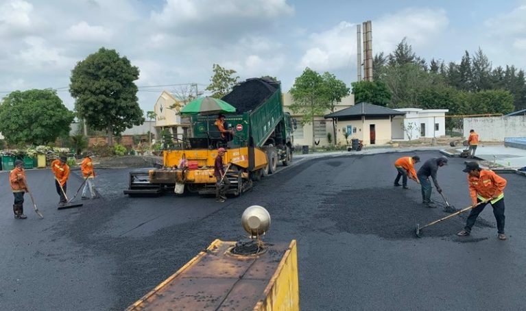 Thảm bê tông nhựa asphalt – Thi công trọn gói chất lượng cao | bê tông Hùng Phát